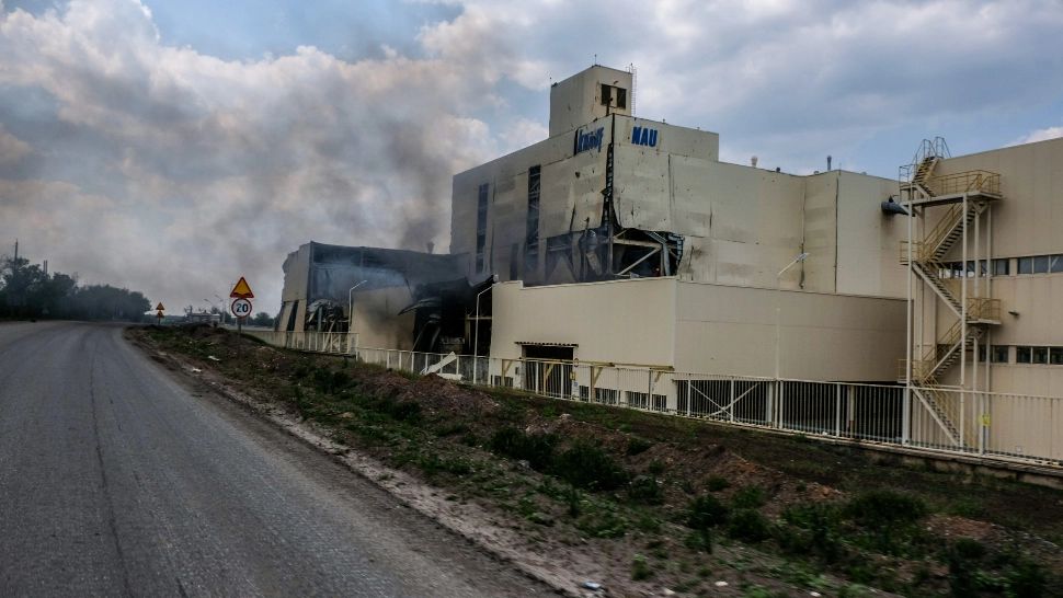 Guvernator: Ucraina deține în continuare controlul fabricii Azot din Severodonețk