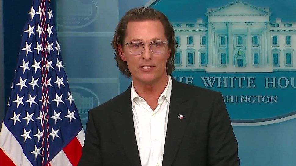 Matthew McConaughey, discurs emoţionant la Casa Albă. Actorul a cerut legi mai dure privind deţinerea de arme