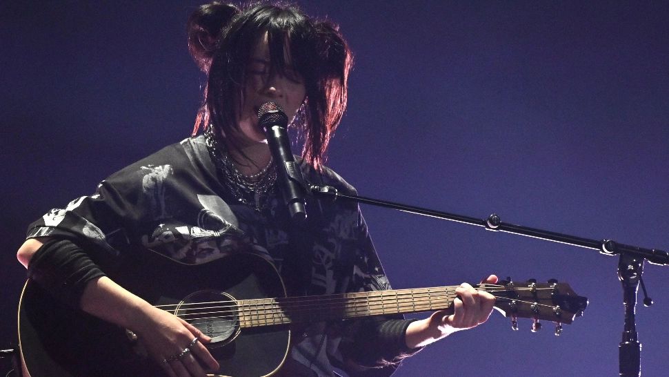 Billie Eilish a protestat pe scenă față de decizia Curții Supreme a SUA de a abroga dreptul la avort