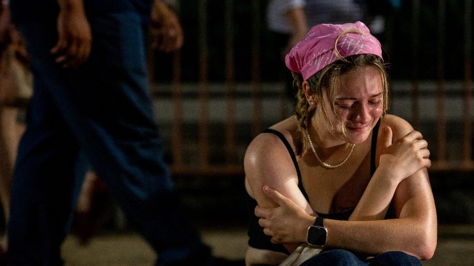 Amânarea ratelor, adoptată azi de Guvern. Cu cât se îndatorează SUPLIMENTAR românii - calculele BROKERILOR