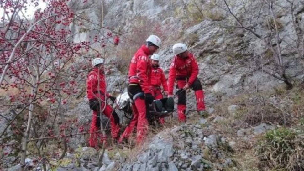 Un bărbat aflat pe munte a cerut ajutor la 112, dar s-a răzgândit după ce 8 salvamontiști au plecat în căutarea lui
