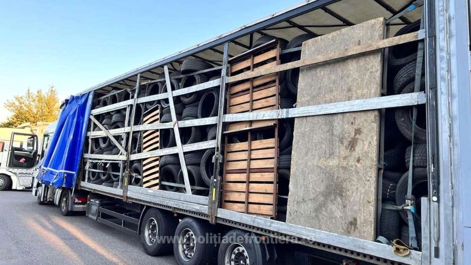 Peste 330 tone de deşeuri, oprite de poliţiştii de frontieră la intrarea în ţară, în ultima săptămână