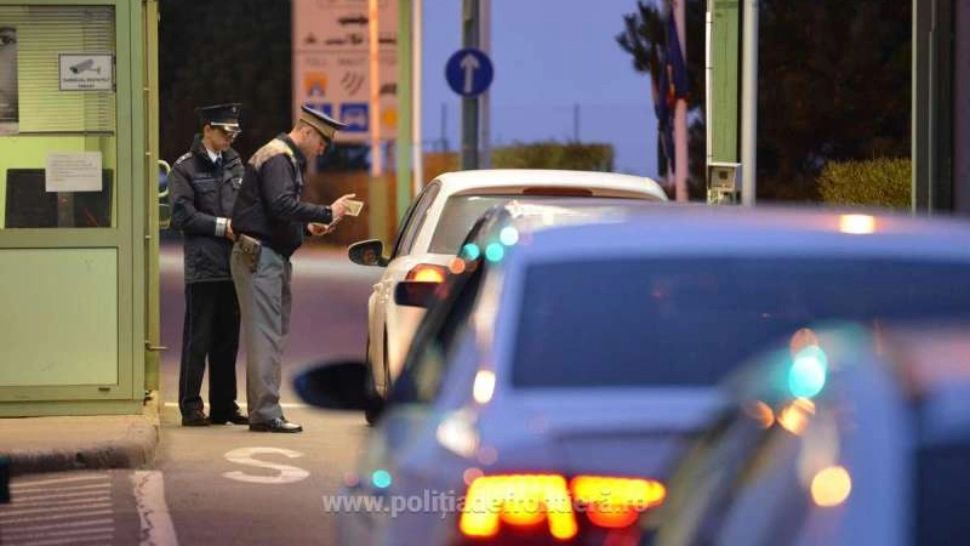 Migranţi descoperiţi la frontieră, în portbagajele unor maşini şi într-un TIR cu frigidere