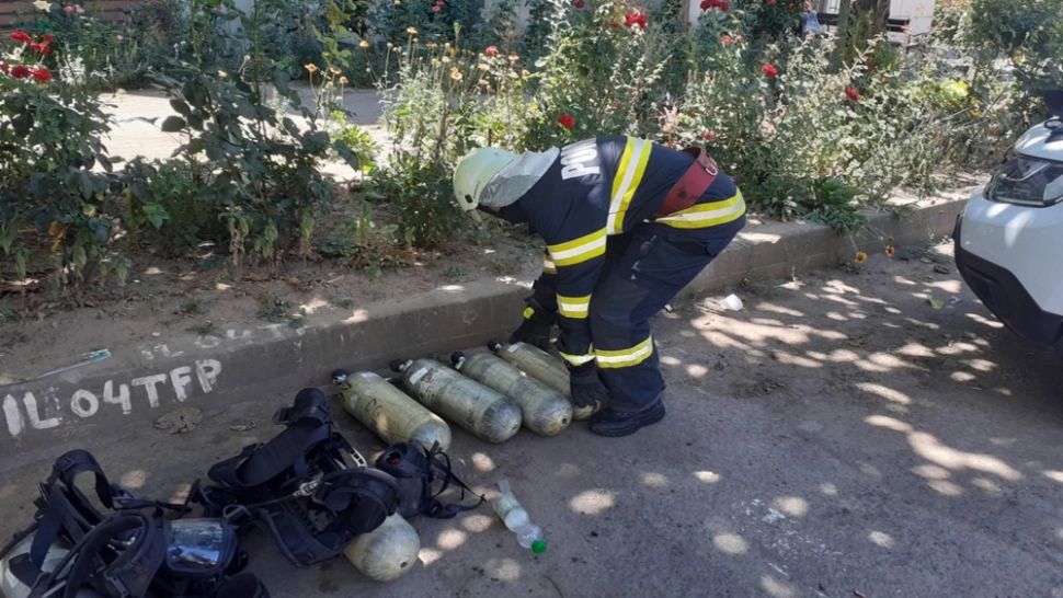 INCENDIU VIOLENT la un restaurant din Slobozia: sunt degajări mari de fum FOTO&VIDEO