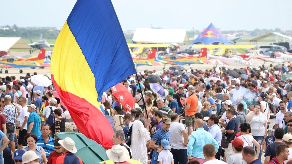 BIAS 2022 | Cel mai mare show aerian din România revine după 2 ani! Ediție dedicată primei femei parașutist din România