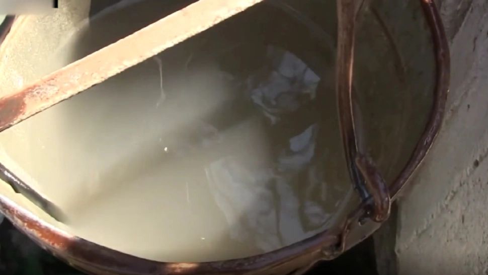 Fântâni CONTAMINATE din cauza unui accident rutier în care a fost implicată o mașină a Armatei. Cât de GRAV este