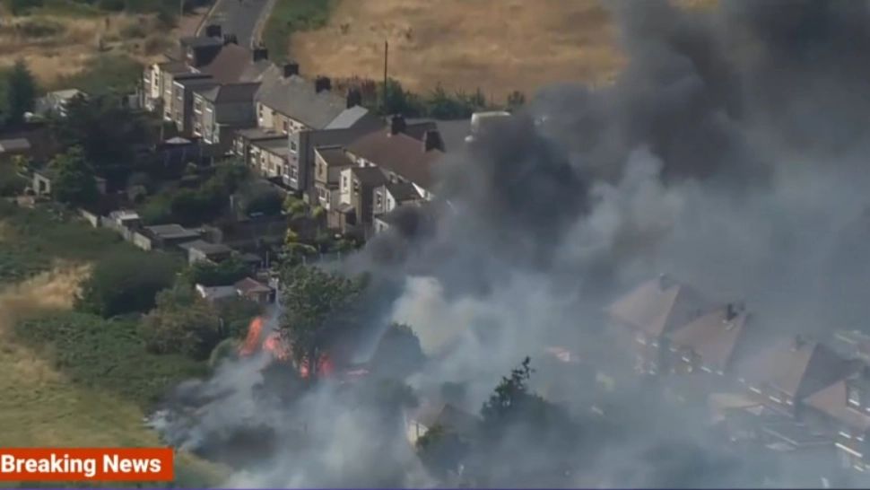 Incendii devastatoare în Londra, în cea mai caldă zi din istoria Marii Britanii - FOTO&VIDEO