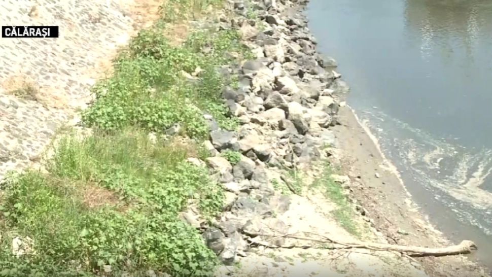 SECETĂ extremă, în România: navigația pe Dunăre, în PERICOL! Pescarii sunt DISPERAȚI