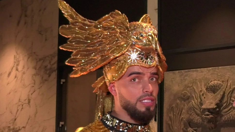 Hair-stylist-ul vedetelor din România, JEFUIT la sala de sport. Bărbatul avea în rucsac 60 de mii de lei