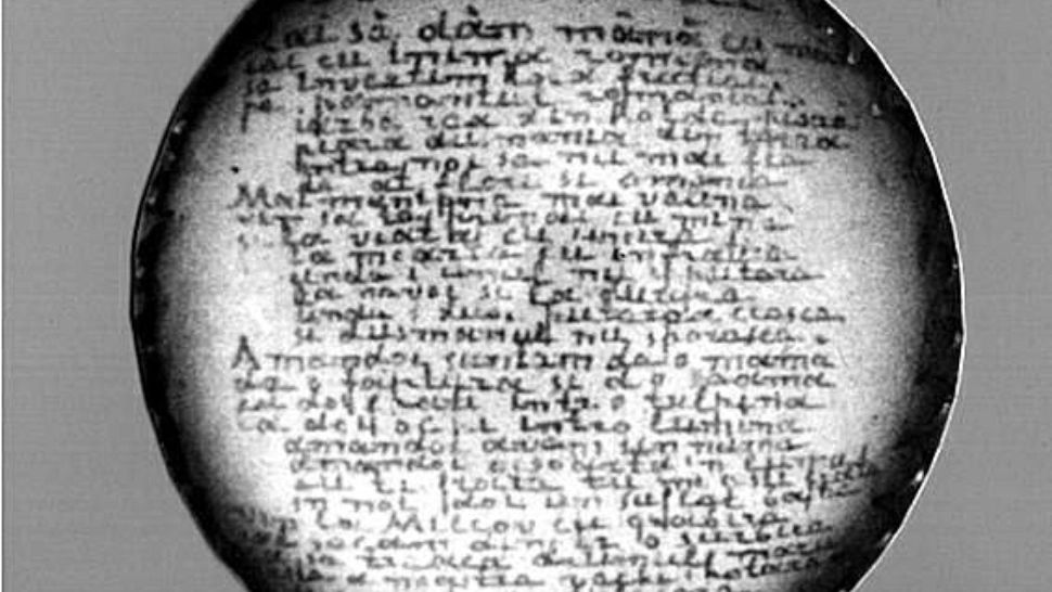 Butonul Unirii, al lui Kogălniceanu, de negăsit după 20 de ani de la furtul acestuia din Muzeul Vrancei