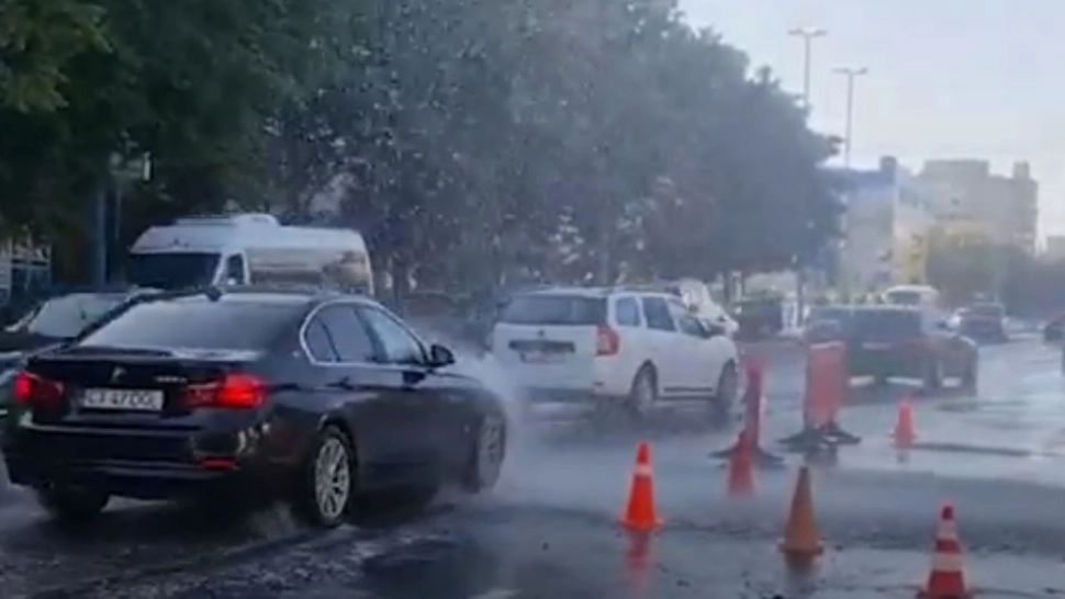 VIDEO | „Fântână arteziană” cu apă fiartă, în plină caniculă