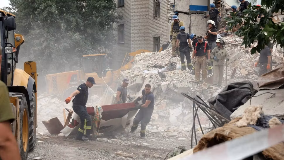 Război Ucraina. Kievul se grăbește să evacueze civilii din Donețk până la venirea iernii