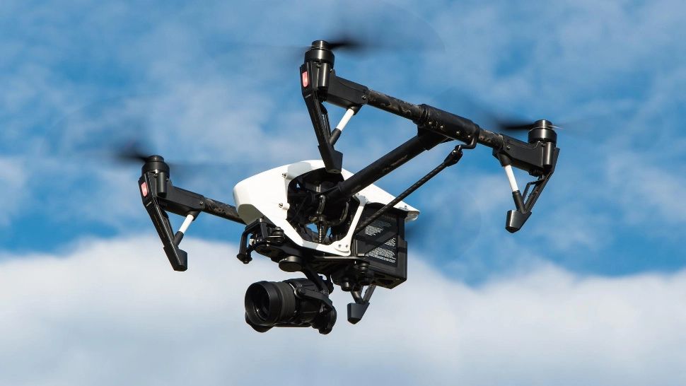 Traficul pe aeroportul din Oslo, perturbat de mai multe drone  neidentificate. Ce spune presa norvegiană