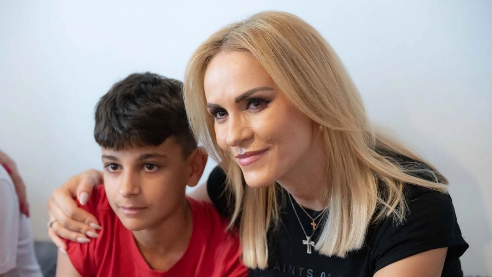 Gabriela Firea: Urgentăm procesul de închidere a ultimelor centre de plasament. Niciunul din cei 47.000 copii să nu mai trăiască în „orfelinate”