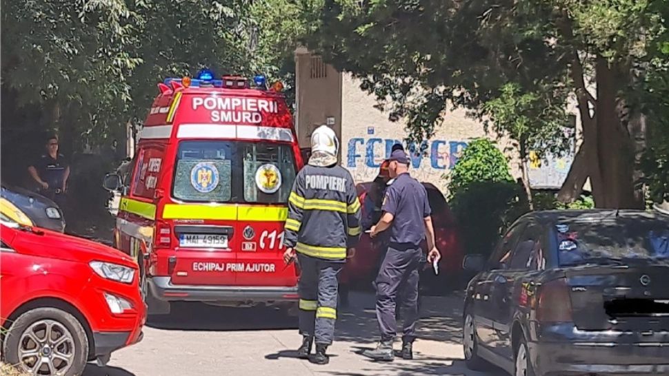 Explozie puternică într-un apartament din Constanța. O tânără a fost rănită grav -  VIDEO&FOTO