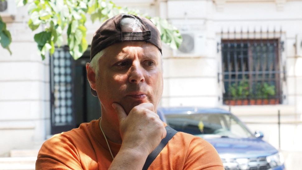 Ceaușescu, BĂTUT în fața Curții de Apel București de un procuror acuzat de corupție - VIDEO