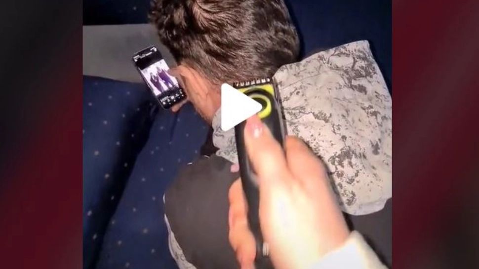 VIDEO – O româncă i-a făcut o farsă dură soțului și i-a băgat mașină de tuns în păr, prin surprindere – Ce a putut să-i facă bărbatul întrece orice imaginație