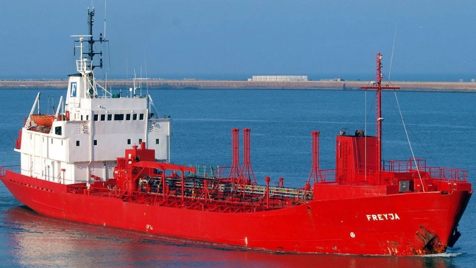 "Bombă ecologică". Rusia atacă petrolierul Millennial Spirit, sub pavilion moldovenesc, care plutea în Marea Neagră de peste 4 luni