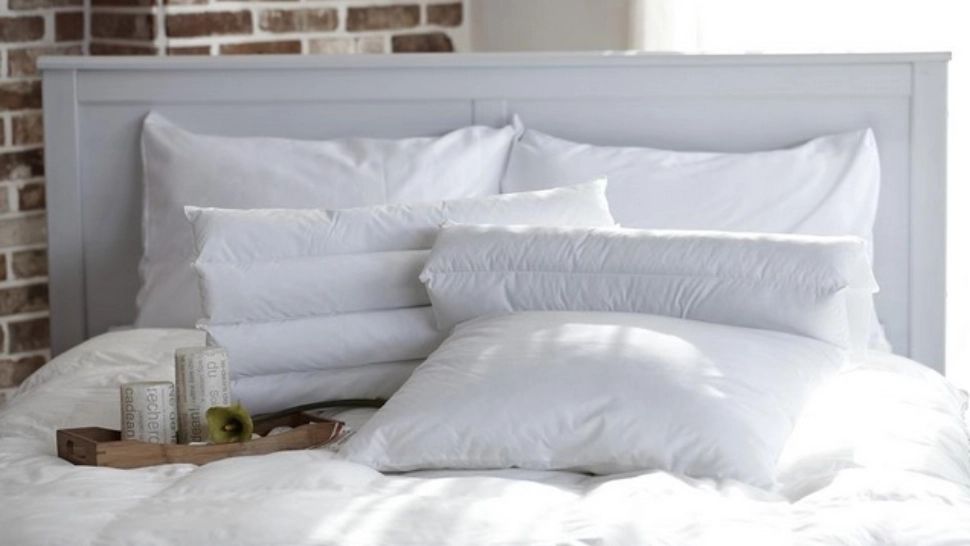 De ce nu ar trebui să dormim pe aceeași față de pernă două zile la rând