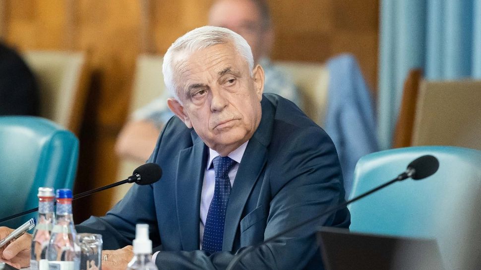 Ministrul Daea s-a dus pe câmpurile uscate de secetă: PRIMELE MĂSURI anunțate