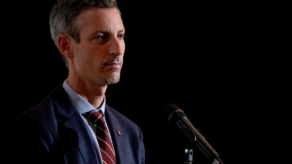 Demiterea celor 2 șfei de instituții-cheie din Ucraina, monitorizate „cu atenţie” situaţia de Departamentul de Stat al SUA 