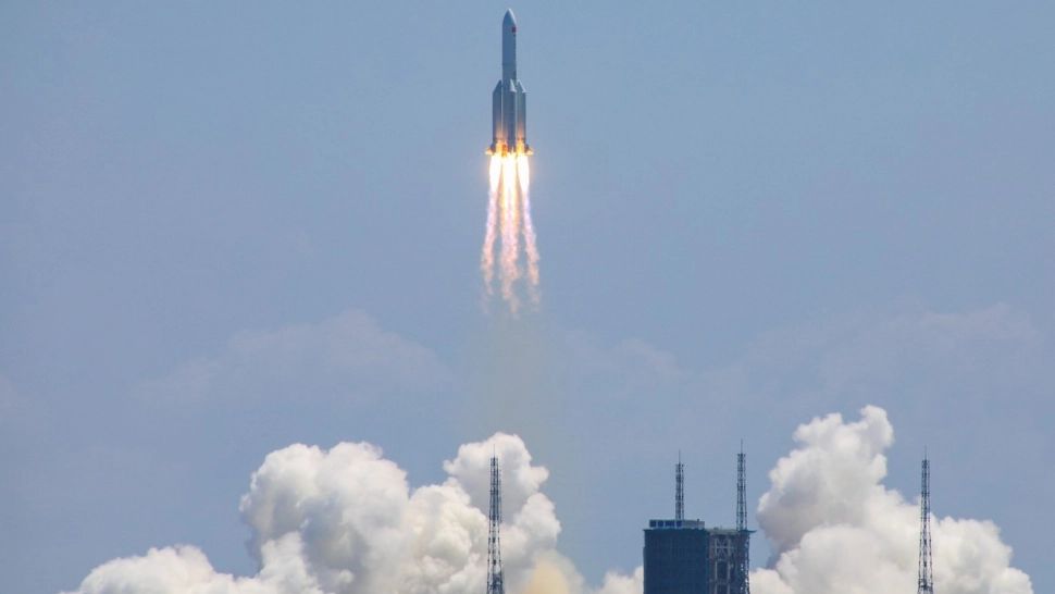 VIDEO | Racheta chinezescă, lăsată să cadă liber pe Pământ. Acuzații grave din partea americanilor