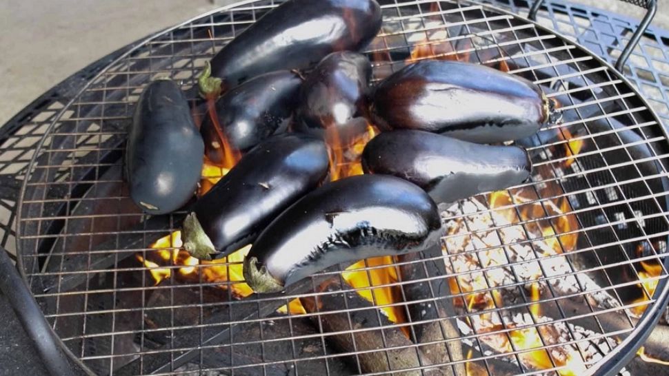 Cum NU trebuie gătite vinetele ca să nu ajungă bombe calorice! Află care este SECRETUL imbatabil