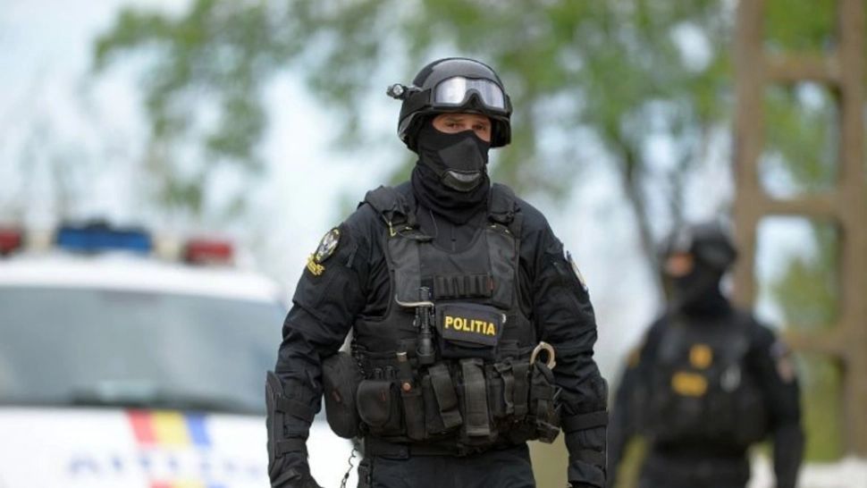 Focuri de armă într-o comuna din județul Sibiu! Intervenție în forță a oamenilor legii pentru aplanarea unui conflict care a degenerat