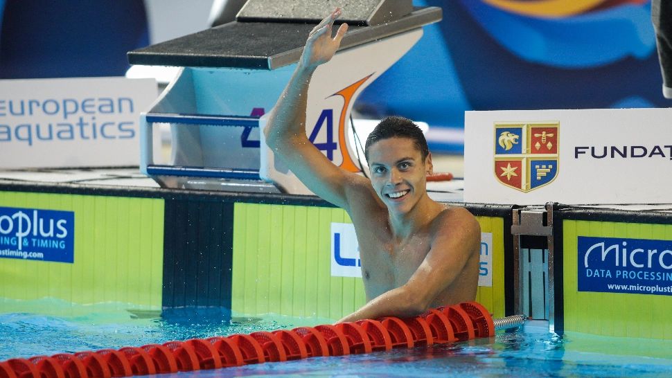 David Popovici, calificat în finală la 200 m liber cu cel mai bun timp, la Campionatul Mondial de înot pentru juniori