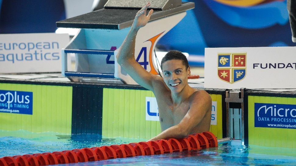 David Popovici, calificat în semifinalele probei de 100 m la Europene, cu un nou record al competiţiei