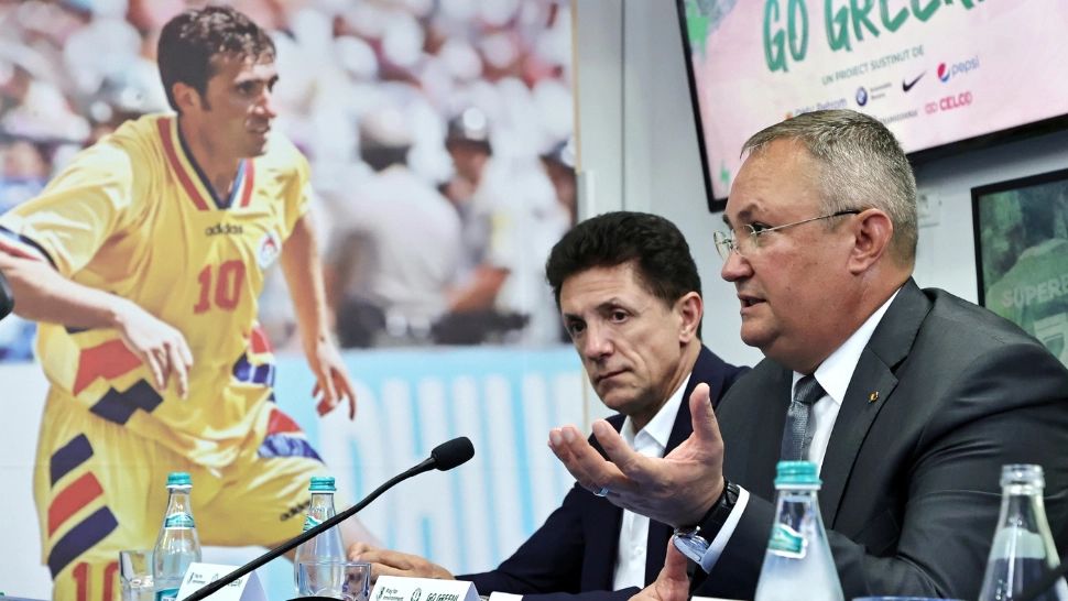 Nicolae Ciucă, vizită la baza sportivă „Academia de fotbal Gheorghe Hagi”: „Un proiect ambițios, care și-a propus să atingă neutralitatea climatică”