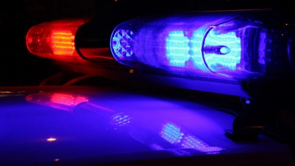 Bărbat, dus cu forța la spital, după ce a intrat cu forța în apartamentul fostei concubine și l-a bătut pe actualul iubit! Ce AMENINȚĂRI a lansat