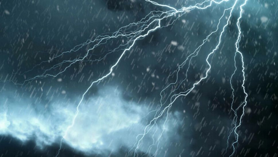 Avertizare METEO - Cod galben de fenomene severe imediate - Unde sunt ploi torențiale și furtună