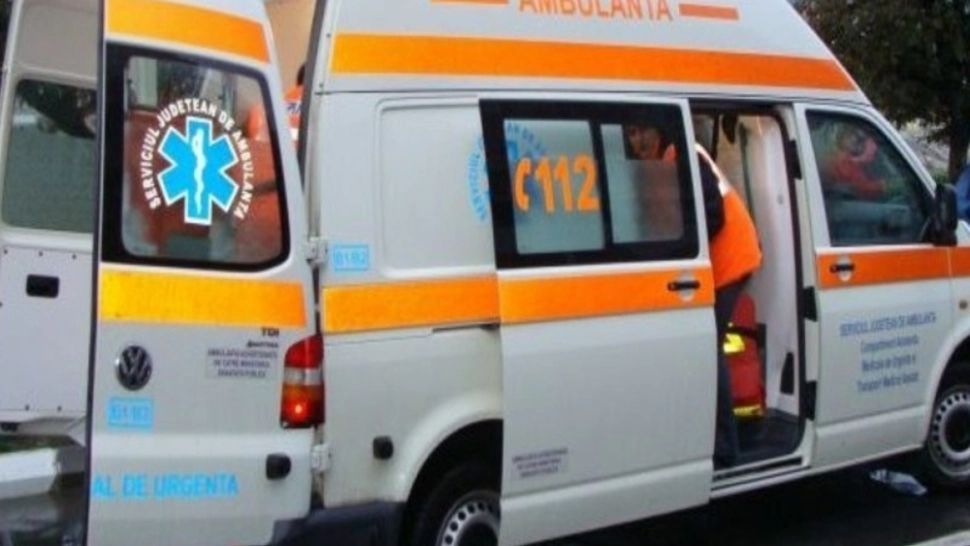 Un muncitor a căzut de pe schelă, de la etajul al patrulea al unui bloc din Giurgiu: în ce stare se află