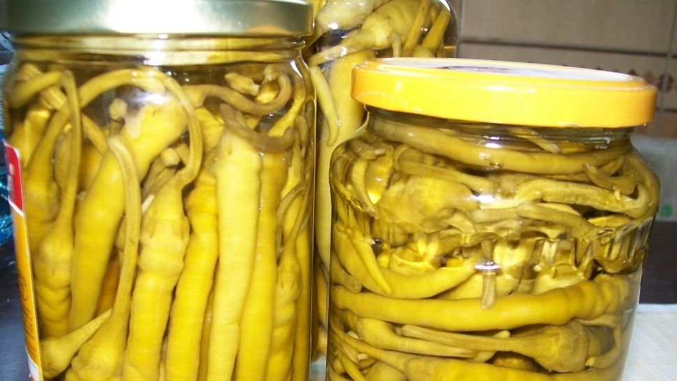 Rețetă de ardei iuţi bulgăreşti în oţet - ingredientul care-i păstrează crocanți