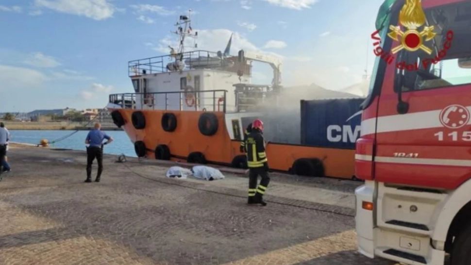 Explozie urmată de incendiu într-un port din Italia: 3 morți și un rănit grav