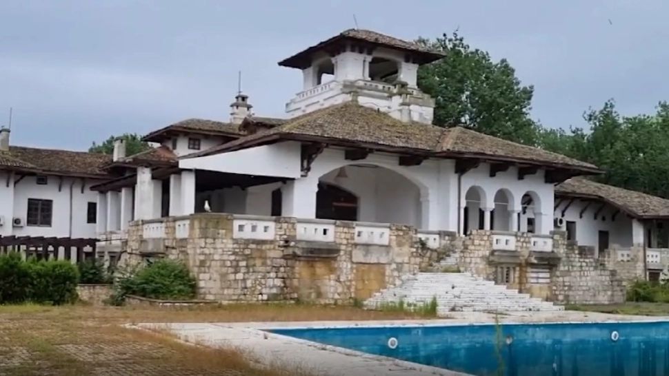 Palatul Regal de la Mamaia, din nou în proprietatea statului. Imobilul a ajuns o ruină