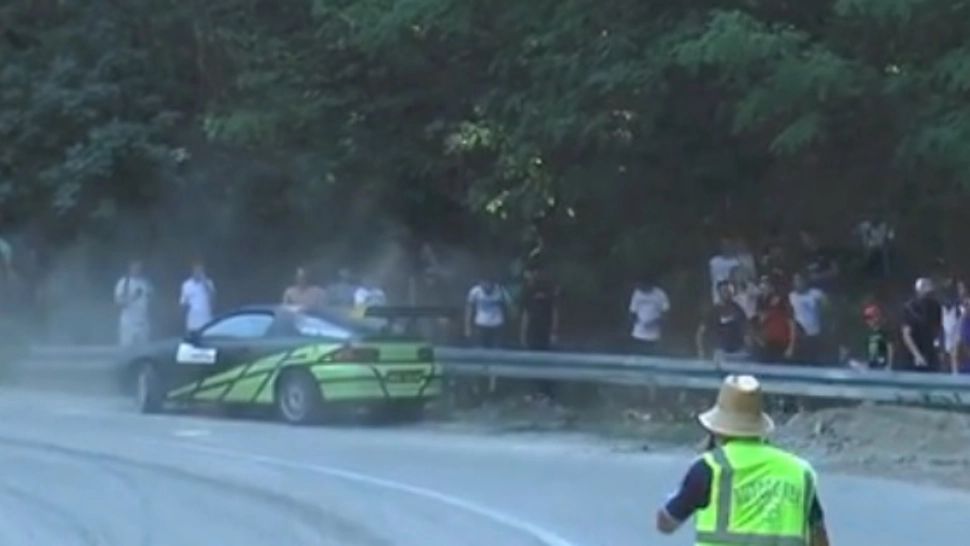 Accident la raliul de la Târgu Cărbunești. O persoană din public a fost rănită - VIDEO