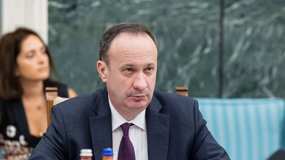 Majorarea salariilor primarilor, plătită din majorarea impozitelor pe locuințe