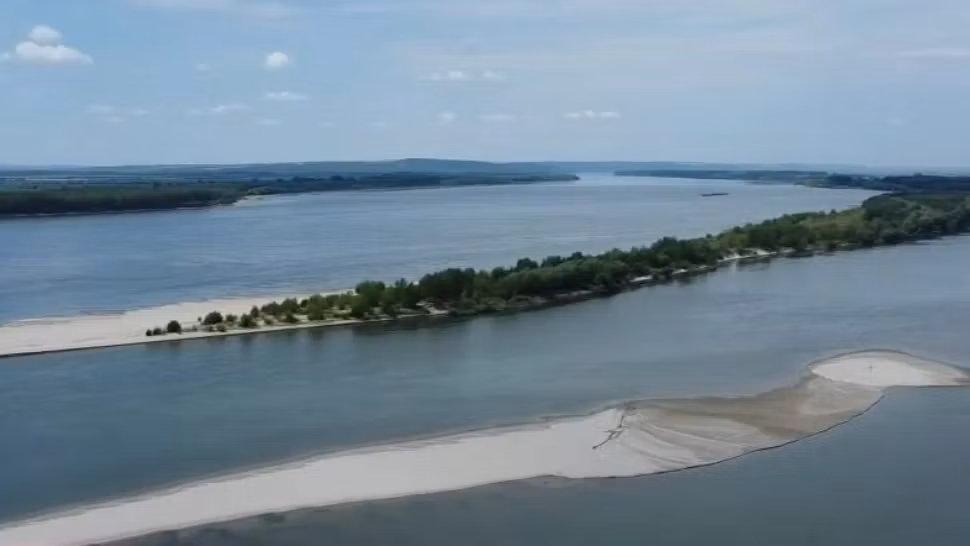 Brațul Sulina, noul Bâstroe al României: Proiect periculos pe Dunăre cu girul omului lui Grindeanu 