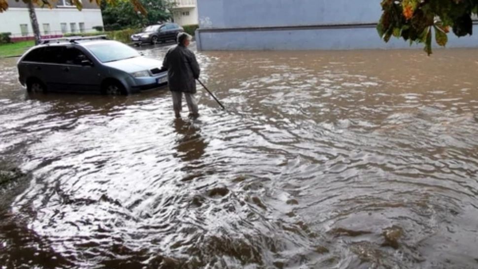 Cod portocaliu de inundații pe râuri din mai multe județe din România