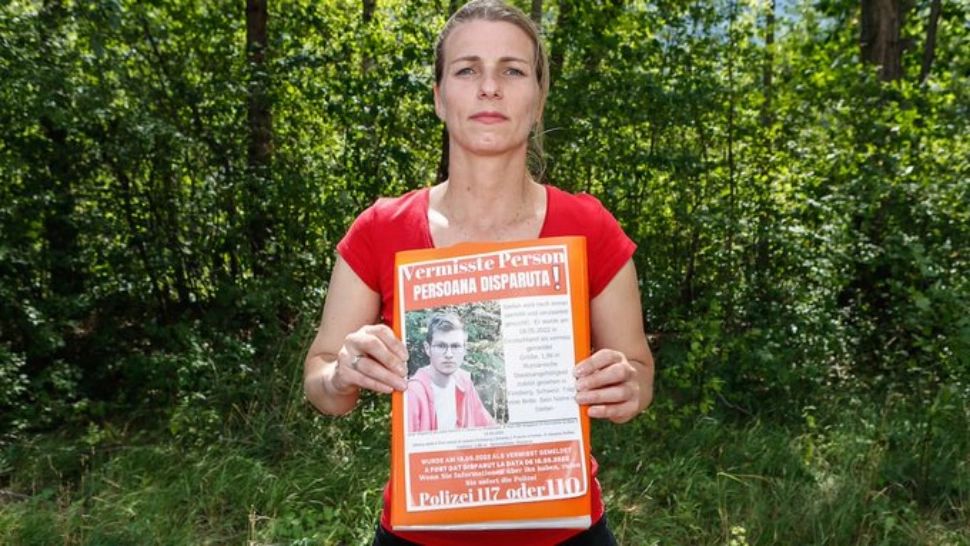 O româncă din Germania își caută disperată copilul dispărut în urmă cu 3 luni