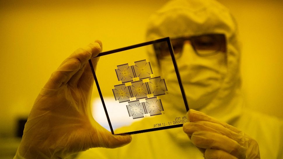 Cel mai mare producător de cipuri din lume avertizează: „Dacă atacați Taiwanul, oprim producția”