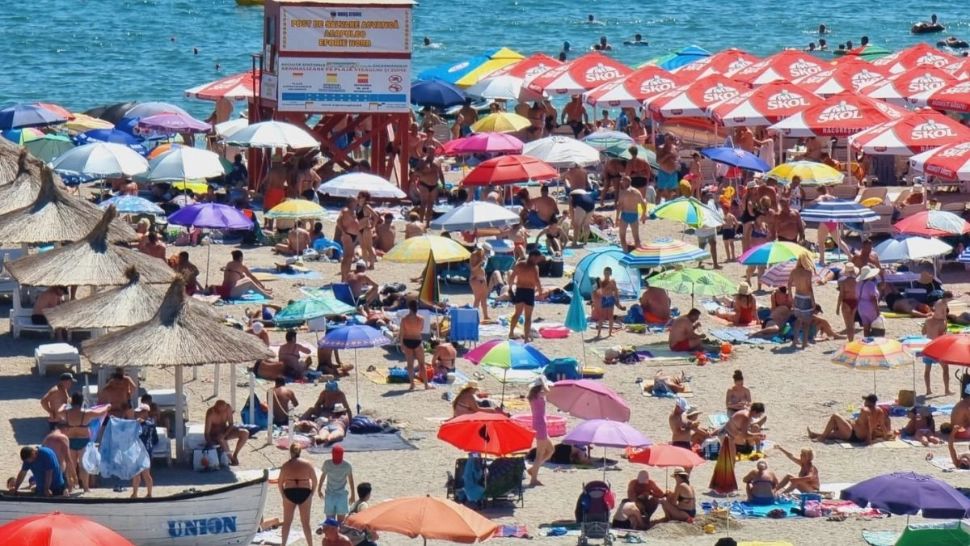 200.000 de turiști pe litoralul românesc, cel mai aglomerat weekend al sezonului - VIDEO
