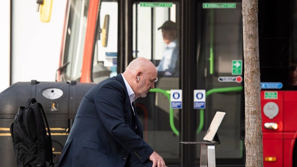 Banca Angliei anunță cea mai gravă scădere a nivelului de trai înregistrată vreodată