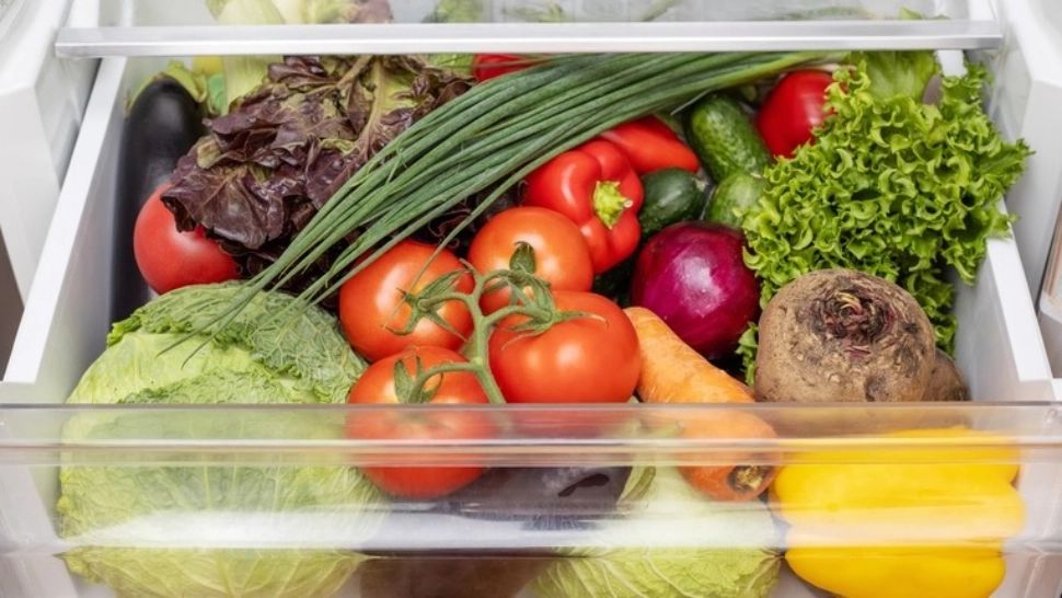 Cea mai mare greşeală pe care o faci în bucătărie. Tu unde ţii roşiile?