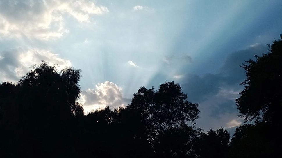 Noi avertizări meteo. Cod PORTOCALIU de vreme instabilă și cod GALBEN de caniculă - HARTA 