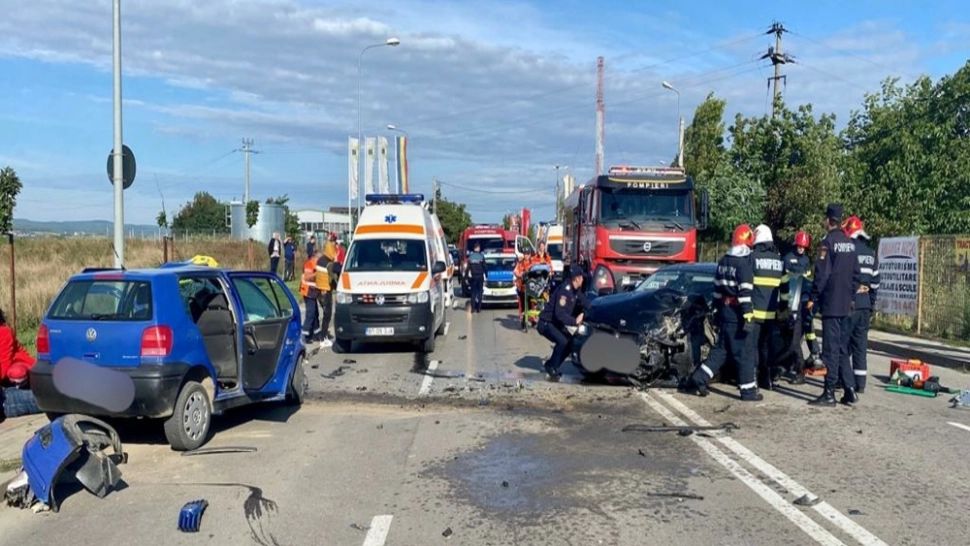 Accident grav la ieșirea din Botoșani! Un mort, patru răniți