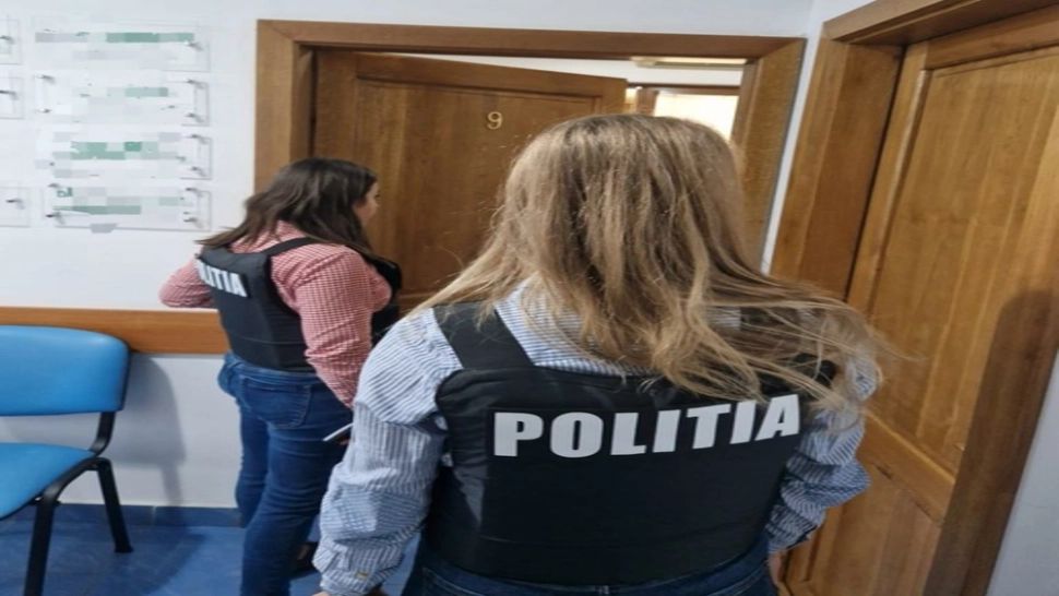 Percheziții la un centru medical din Arad, într-un dosar privind decontare fictivă de servicii medicale