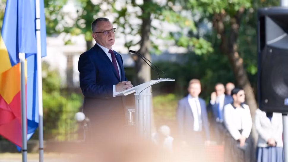 "Reperele unei zile speciale", prezentate pe Facebook de Sorin Cîmpeanu: "Cu toții avem o datorie pentru acești copii..."